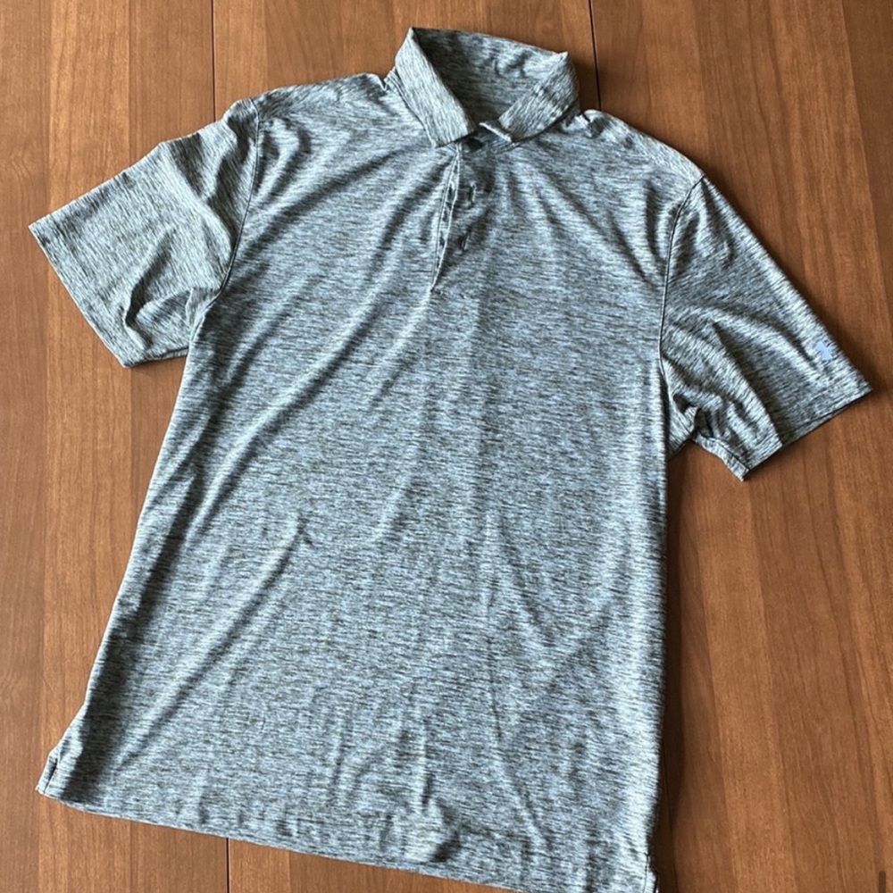 Men’s Under Armour Golf Shirt - Size Medium